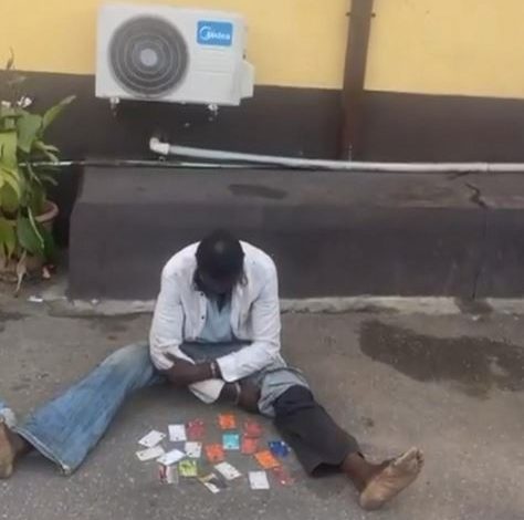 Man Arrested With 19 ATM Cards