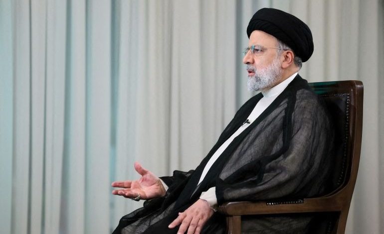 Helicopter Conveying Iran’s President Crashes