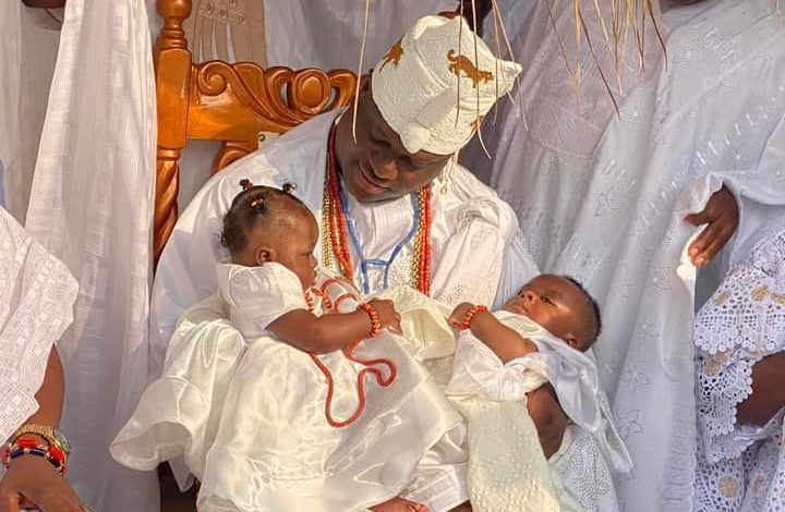 Jubilation As Ooni Receives Twins