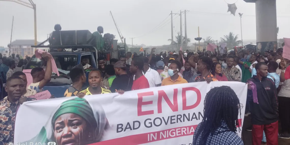 Day 2 #EndBadGovernance Protest: Protesters Storm Gani Fawehinmi Park In Lagos, Lament Economic Hardship