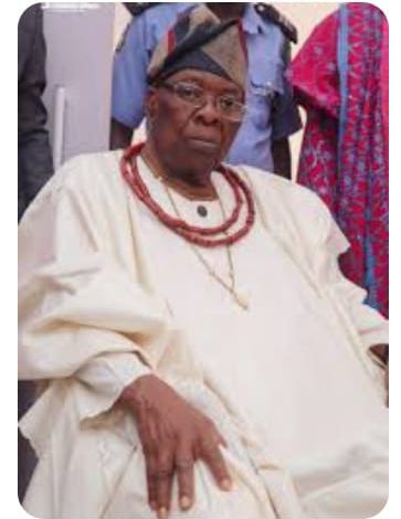 Adeleke Mourns Owa Obokun, Oba Aromolaran