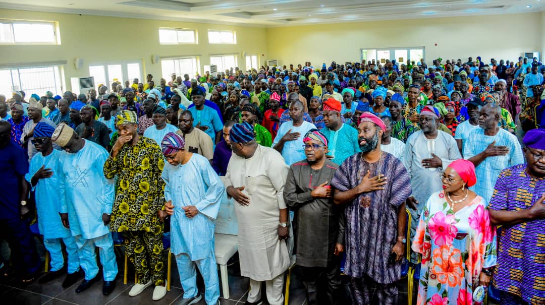 Over 300 Oyetola Loyalists, PDP Grassroots Mobilisers Pledge Loyalty To Omoluabi Progressives