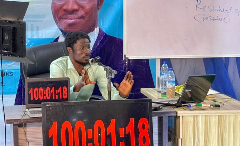 150-Hour Marathon Lecture: Osun Lecturer Reaches 105-Hour Mark