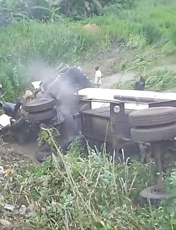 Many Dead As Tanker Rams Into Bus In Osun