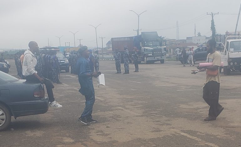 Heavy Security Presence As Osun Residents Converge For #FearlessInOctober Protest