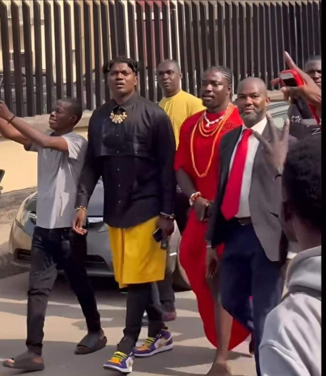 Alleged Defamation: VeryDarkMan Arrives Court Amidst Cheers From Supporters