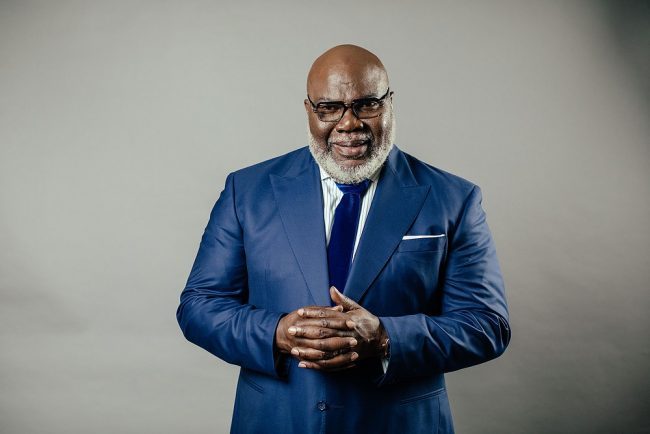 Bishop TD Jakes Speaks After Suffering Health Scare During Sermon (Video)