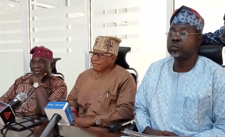 How Adeleke Mismanaged Over N630bn In Two Years – Osun APC