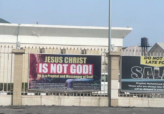 Knocks As Lekki Central Mosque Replaces ‘Jesus Is Not God’ Banner