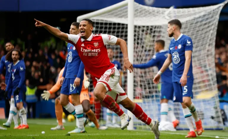 Premier League: Arsenal Edge Out Chelsea As Fulham Beat Tottenham