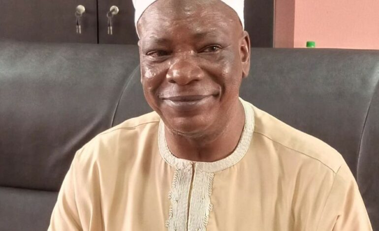 Controversy As Mudir Markaz Agege Defies Sultan’s Directive, Conducts Eid Prayer With Congregation On Monday