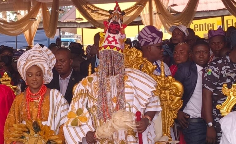 Governor Makinde Officially Presents Oba Akeem Owoade As New Alaafin Of Oyo