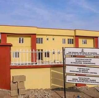 Hoodlums Loot, Destroy FG’s 80-Bed Specialist Hospital In Oyo