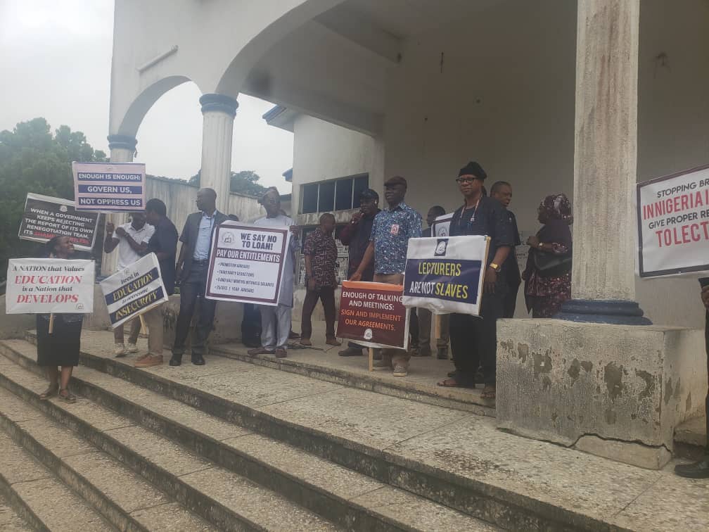 ASUU Stages Protest In OAU Over Tinubu Govt’s Failure To Meet Demands