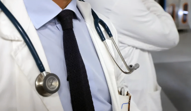 Drama As Doctor Leaves Patient In Middle Of Surgery To Have S*x With Nurse