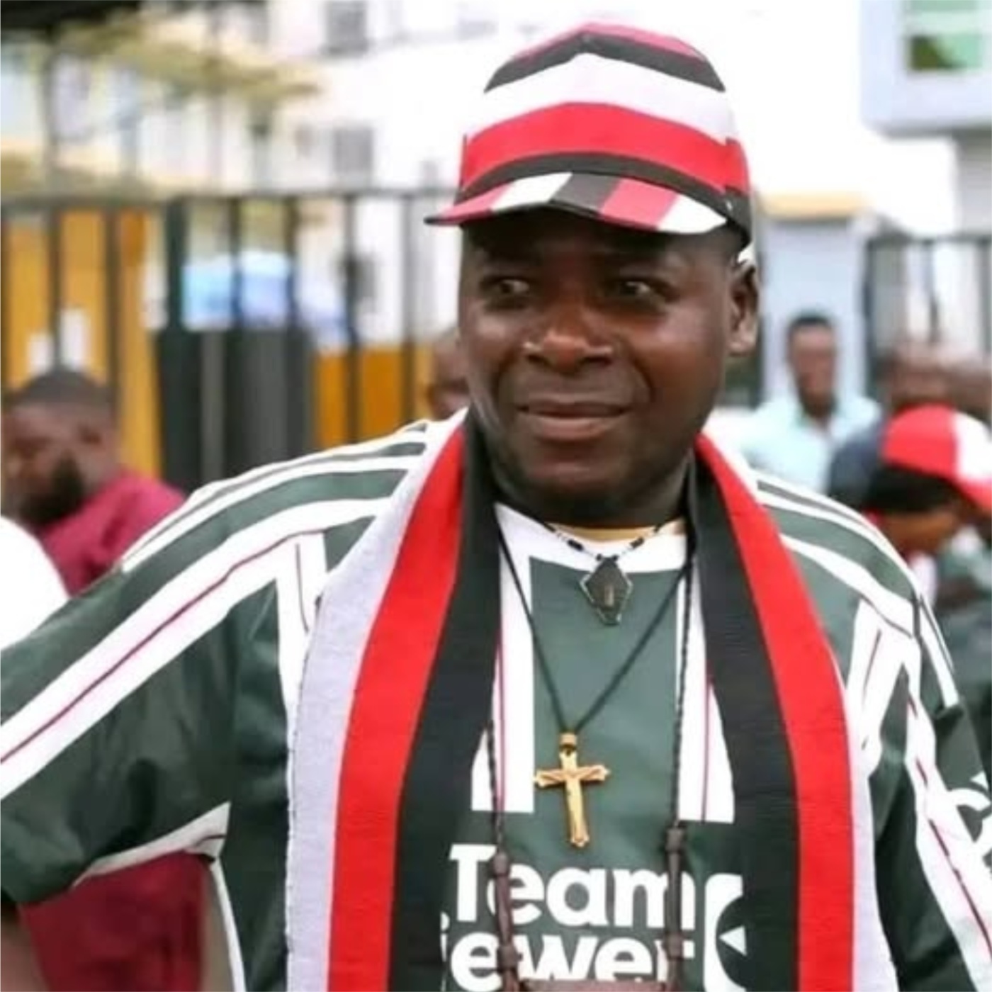 Nigerian Singer Dies After ‘Food Poisoning’