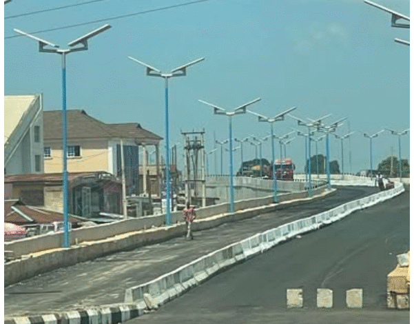 Osun APC, PDP Supporters Clash Over Quality Of Oke-Fia Flyover