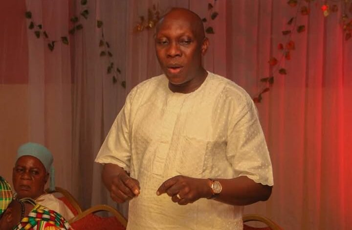 Ajagunla, PDP Members Officially Decamp To APC In Ila Orangun