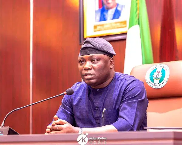 16 Taraba PDP Lawmakers Join APC Ahead of Gov Kefas’s Defection