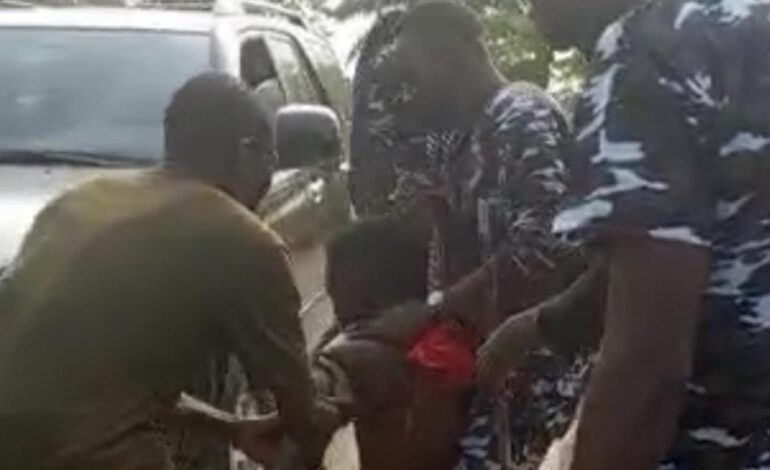 Army Shoots Policemen Returning from Anambra Election