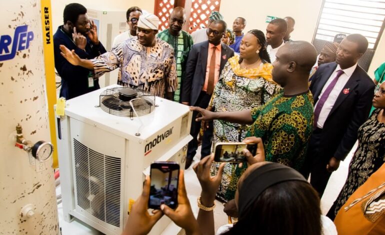 FG Supports Osun Hospitals With Oxygen Plants, Equipment