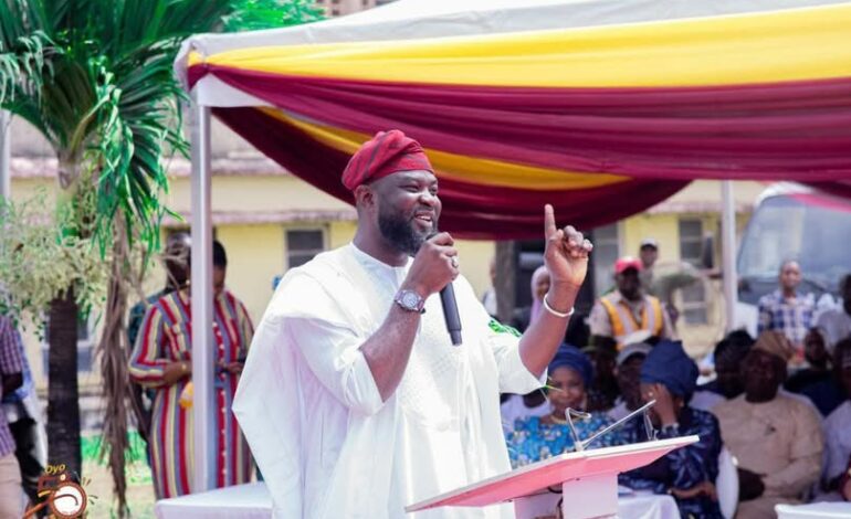 APC Youths Reject Saheed Fijabi Over Alleged PDP Affiliation, Force Him Out of Ibadan Summit