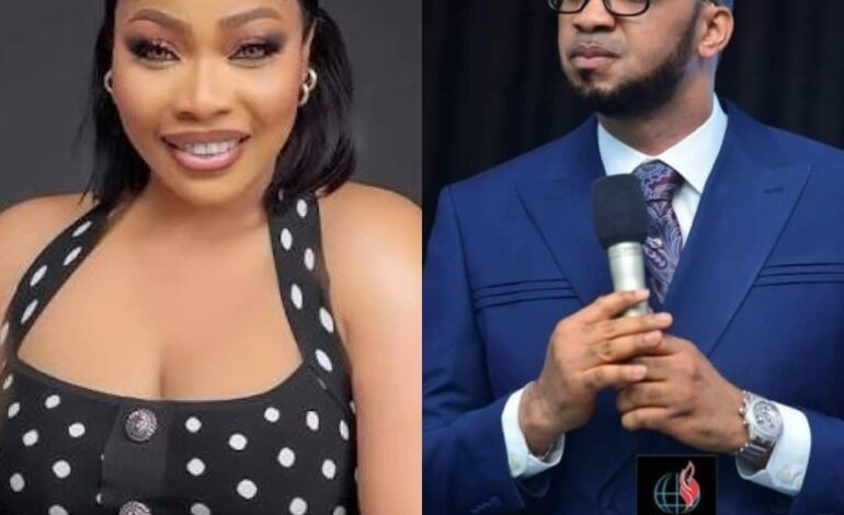 Pastor Chris Okafor Kneels, Publicly Apologises to Doris Ogala