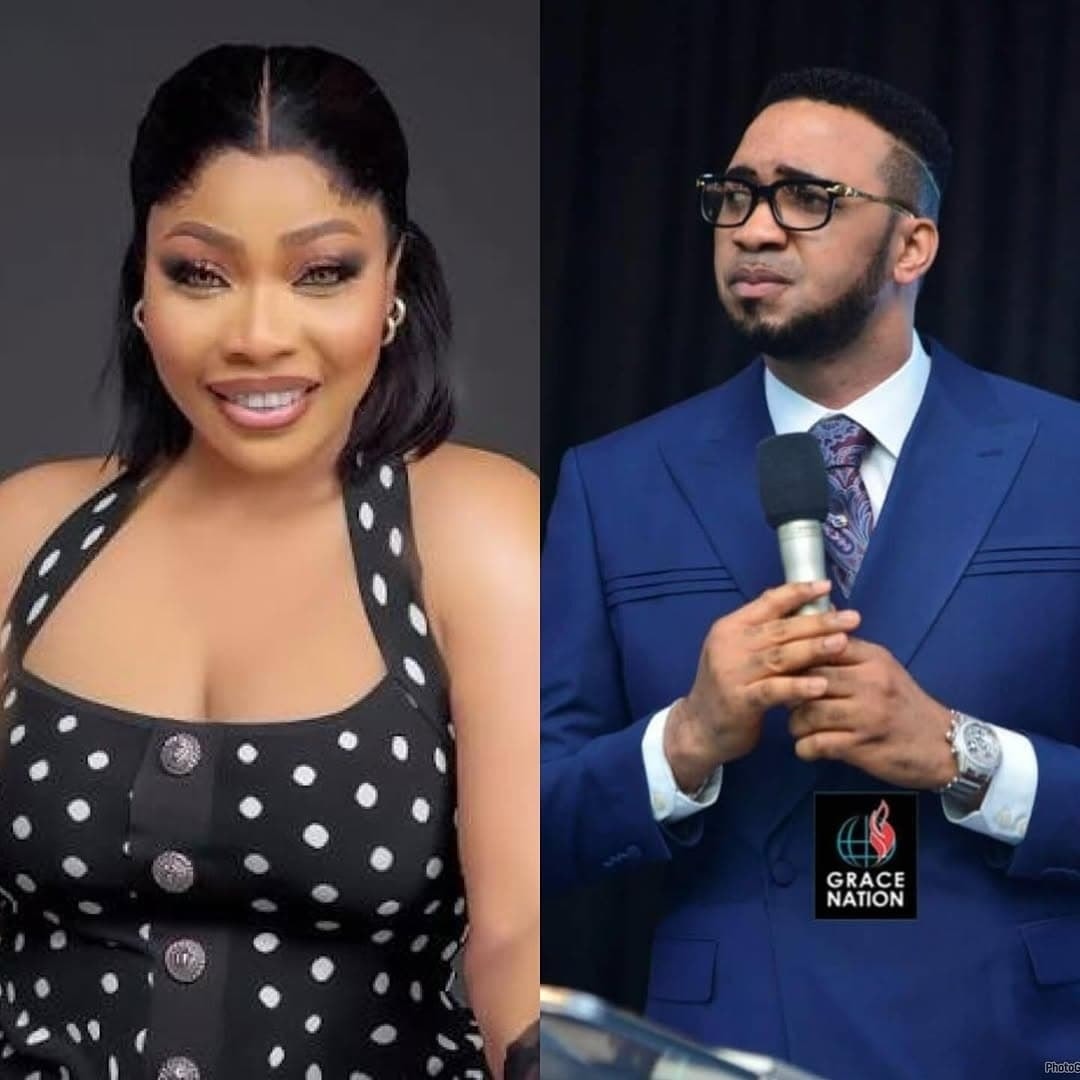 Pastor Chris Okafor Kneels, Publicly Apologises to Doris Ogala