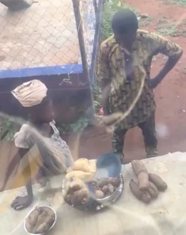 VIDEO: Outrage As Man Caught On Camera Attempting To Lure 13-Year-Old Hawker