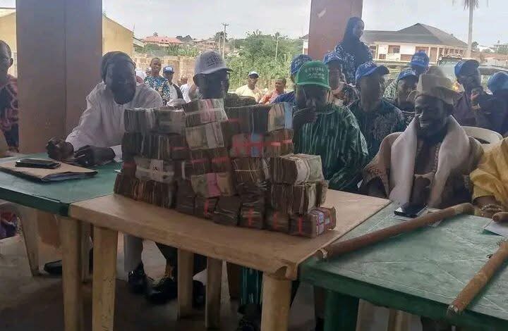 Osun APC LG Empowerment: Uneasy Calm As Beneficiaries Get ₦10,000 Instead Of ₦50,000 Promised