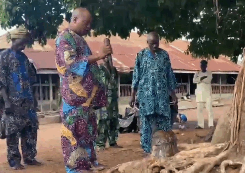 Oyo Kidnapping: Esin-Ele Leaders Go Spiritual, Invoke Community’s gods To Secure Release of Abducted Schoolchildren, Teachers