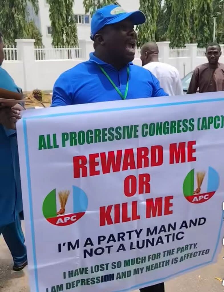 Reward Or Kill Me, Says Man Protesting At APC Secretariat