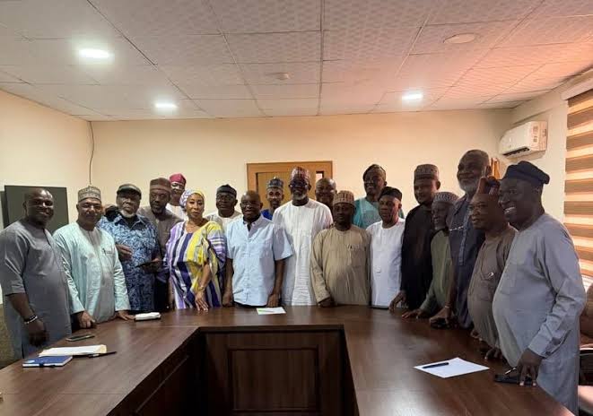 David Mark Holds Meeting With Ex-ADC Lawmakers