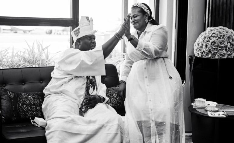 Ooni of Ife, Wife, Welcome Twin Princes