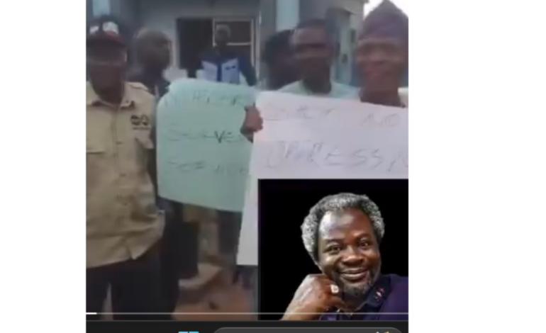 Kwara NLC, TUC Protest, Shut Down Lower Niger River Basin Office Over Alleged Mismanagement