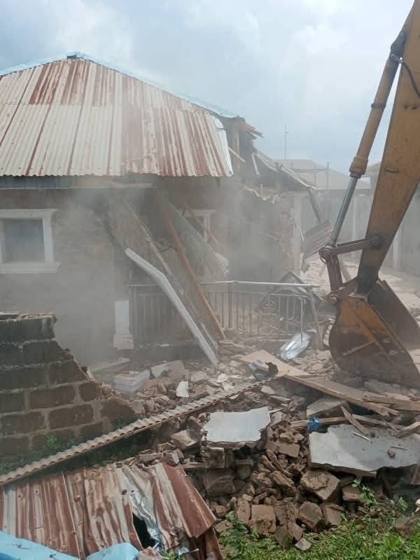 Oyo Demolishes Kidnappers’ Den Following Rescue Of Adelabu’s Relatives