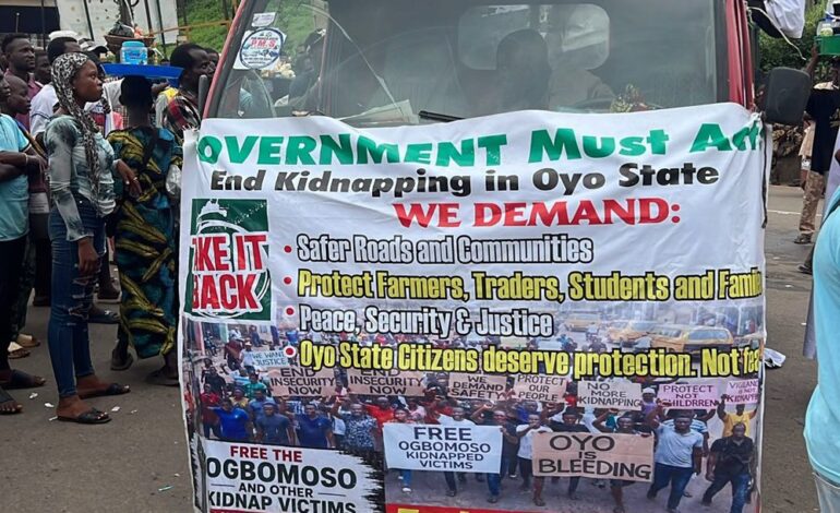 Oyo Abduction: Protesters Block Road, Demand Swift Rescue of Pupils, Teachers