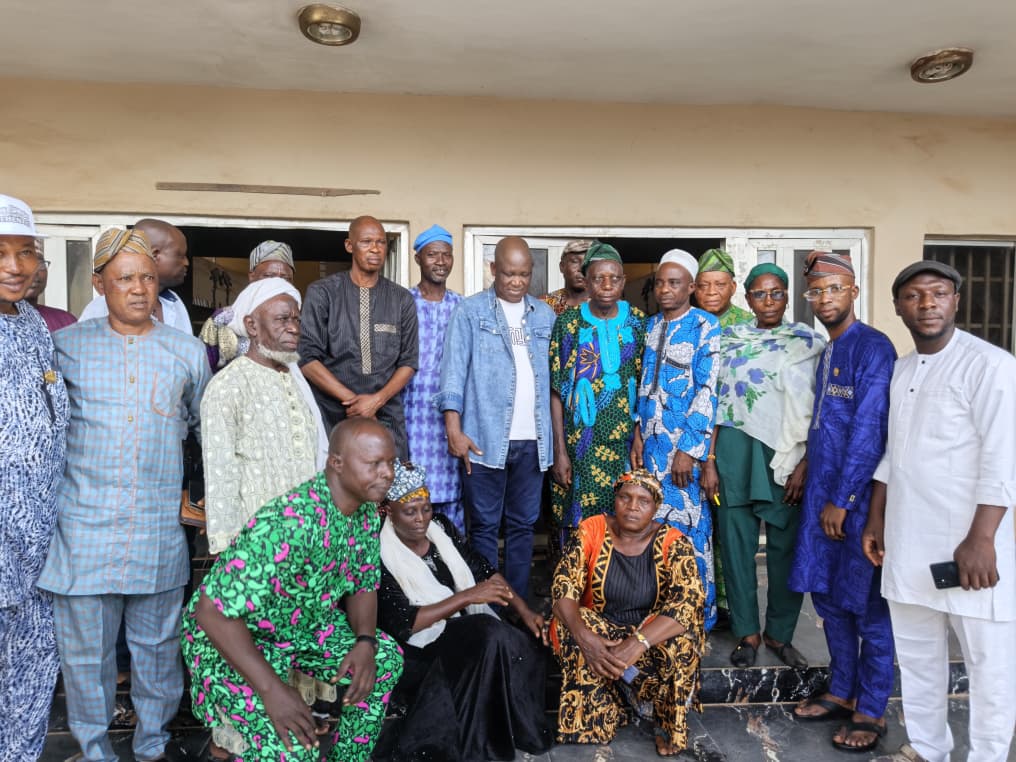 2026: Adeleke’s Spokesperson Urges Kinsmen To Vote For Accord